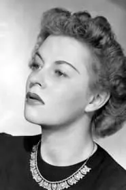 Foto de Uta Hagen interpretando a Self / Desdemona in 'Othello' (voice) en Paul Robeson: Here I Stand