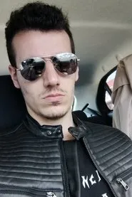 Valentino Charras Celentano en Corre Narco Corre