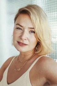 Vanessa Eckart en Karma Is a Hitch