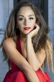 Foto de Vanessa Silva interpretando a en Enquanto Houver Santo António