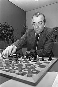 Viktor Korchnoi en Closing Gambit: 1978 Korchnoi versus Karpov and the Kremlin