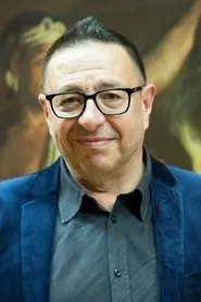 Foto de Waldemar Januszczak como Narrator