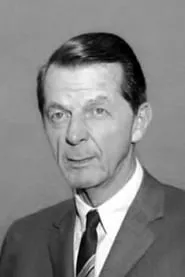 Retrato de William Dozier