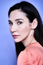 Yasemin Çetinkaya en Väter allein zu Haus: Timo