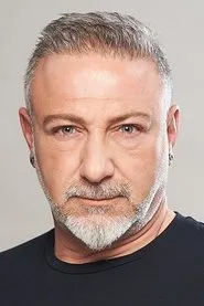 Retrato de Yener Gürsoy