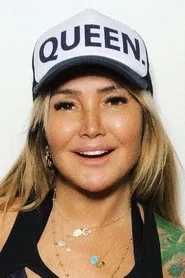 Retrato de Yonca Evcimik