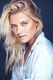 Yulia Kirillova en On a Hollywood Road