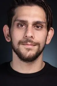 Retrato de Yunus Emre Terzioğlu