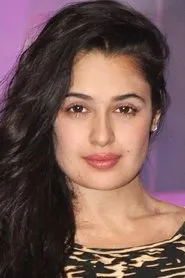 Yuvika Chaudhary en Makkaar