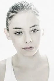 Zsófia Psotta en Dios blanco