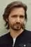 Aaron Stanford como Sergei