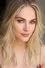 Abigail Klein como Stephanie Johnson