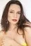 Amandha Lee como Ellen