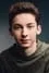Andrew Barth Feldman como Ethan Cooper / Michael Katzenwells