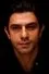 Arjun Mathur como Naresh Banerjee