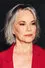 Barbara Hershey como Gennie Carver