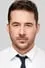 Barry Sloane como Aiden Mathis