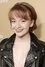 Bella Higginbotham como Nadine
