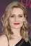 Cara Theobold como Sarah Travers