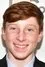 Carter Hastings como Evan Poulos