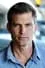 Casper Van Dien como John Boutell