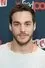 Chris Wood como Mon-El