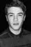 Connor Jessup como Simon