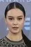 Courtney Eaton como Teen Lottie Matthews