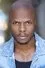 Deji LaRay como Officer Julius Edgewood