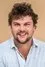 Derrick Frenette como Fred