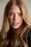 Elle McKinnon como Sky