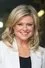 Emily Symons como 