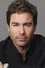 Eric McCormack como Cole Banks