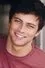 Evan Matthew Cohen como Lloyd