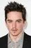 Ferdia Walsh-Peelo como Nick Kent
