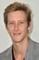 Gabriel Mann como Arthur Case