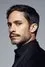 Gael García Bernal como Arthur Leander