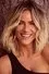 Giovanna Ewbank como Suely