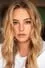 Hassie Harrison como Laramie