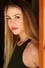Hayley Erin como Dakota Fanning
