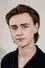 Jaeden Martell como Johnny Masters