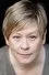 Jane Hazlegrove como Bernie Winter