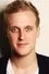 John Early como Cody / Boy / Luke / Background Actor 2 / Josh