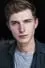 Johnny Berchtold como Richard Beck