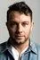 Jonathan Sadowski como Devon