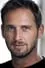 Josh Lucas como Young John Dutton