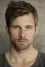Justin Deeley como Paul