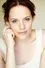 Katherine Hicks como Poppy Hammond