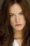Kelly Overton como Rikki Naylor