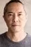 Ken Leung como Miles Straume